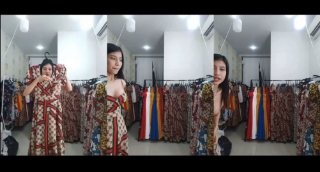 Live bán hàng lộ vú